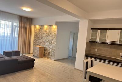 Apartame 3 camere 2 baii, balcon shopping city