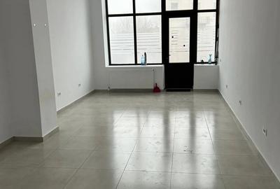 Inchiriez spa?iu comercial - 1