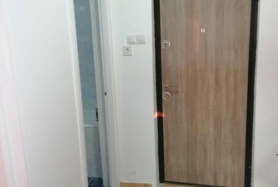 Apartament cu 2 camere circular, mobilat în Titan - 10