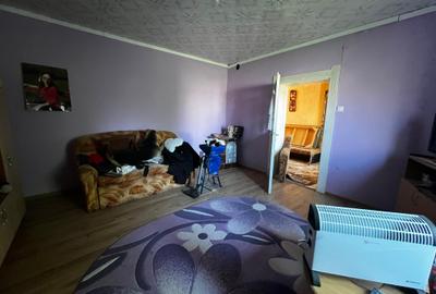 Casă cu 5 camere în Petrești cu teren generos - 4