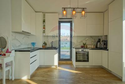 PENTHOUSE cu 3 terase si parcare subterana,  in inima Brasovului - 4