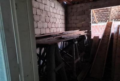 Casă individuală cu 2 camere cu Canalizare în Șiria - 2