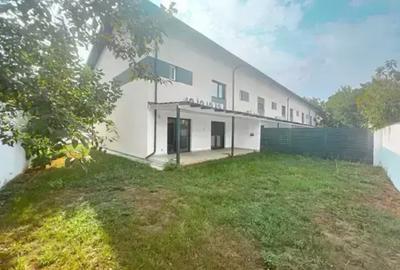 Casă cu 4 camere cu Canalizare în Central - 2