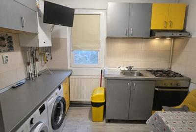 Garsonieră decomandată în Astra - 3