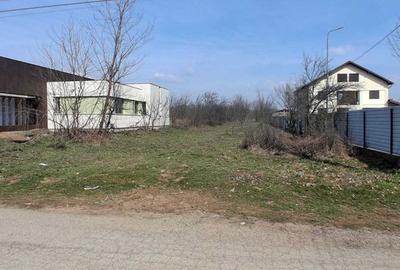 Teren de 3084 mp, în Central