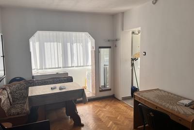 Garsoniera in bloc de apartamente strand str bihorului et 1 - 2