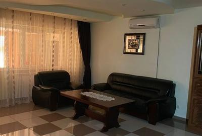 Apartament cu 3 camere decomandat, mobilat în Inel I