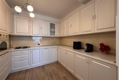 Apartament cu 3 camere decomandat, mobilat în 13 Decembrie - 5
