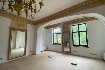 Casă cu 7 camere cu Teren 600 Mp în Grădina Icoanei - 3