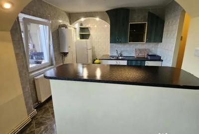 Apartament cu 4 camere decomandat în Central - 1