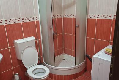 Garsonieră decomandată în Sud