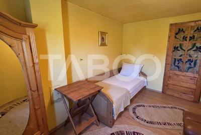 Casa de vanzare 6 camere loc de relaxare garaj teren 669 mp Cornatel - 14