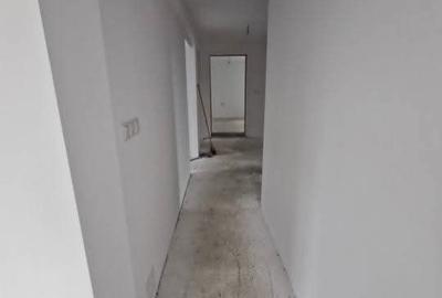 Casă cu 9 camere cu Canalizare în Central - 8