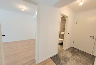 Apartament cu 2 camere nedecomandat în Tractorul - 12