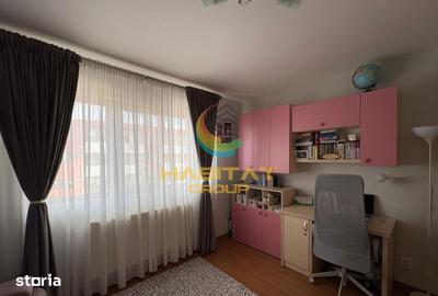 Apartament cu 3 camere decomandat în Central - 1
