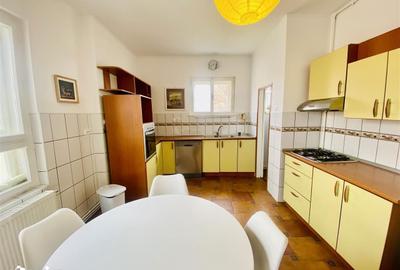 Apartament cu 4 camere decomandat în Sub Arini - 7