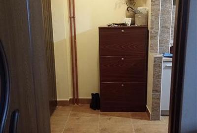 Mobilat si utilat la etaj intermediar aproape de Medicina 2 - 3