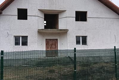 Casa de vanzare - 1