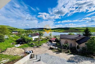 Duplex cu 4 camere cu Canalizare în Chinteni - 2