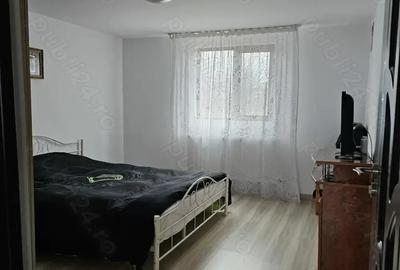 Casa de vanzare - 3 dormitoare, salon spa?ios, anexa ?i teren generos - 648 mp - 2