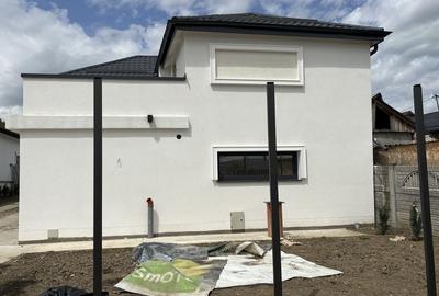 Casă cu 4 camere în Podari - 6
