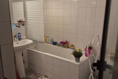Apartament cu 3 camere decomandat în Lacul Tei - 12