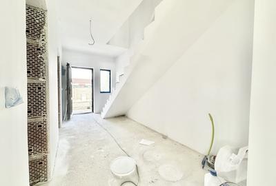 Duplex cu 4 camere cu Canalizare în Moșnița Veche - 9