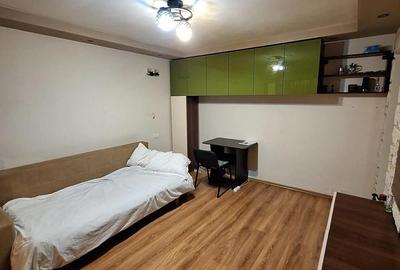 B-dul Bucuresti (zona Semiluna) garsoniera, finisata, mobilata si utilata - 5