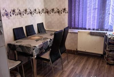 Apartament cu 4 camere decomandat în Central - 2