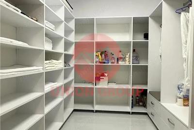 Apartament cu 4 camere în Central