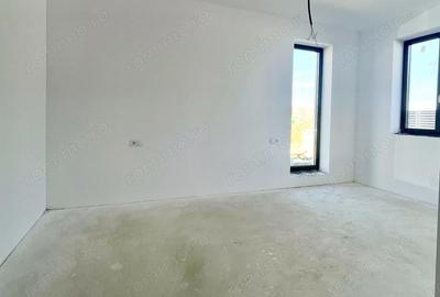 Casă cu 4 camere cu Teren 500 Mp în Sânpetru - 2