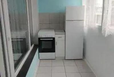 Garsonieră decomandată în Andronache - 2