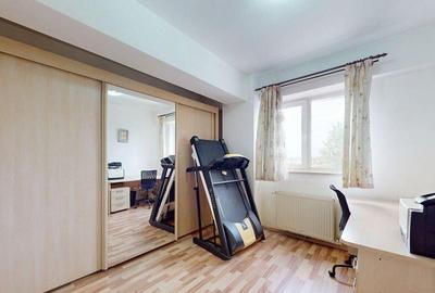 De vanzare apartament 3 camere, spa?ios, cu 2 balcoane ?... De vanzare apartament 3 camere, spa?ios, cu 2 balcoane ?... - 13