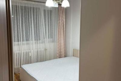Apartament cu 2 camere semidecomandat în Poienarii Burchii - 1