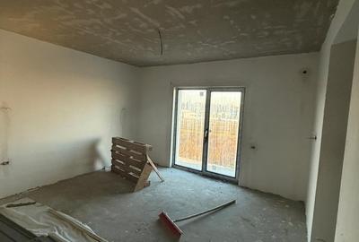 Casă cu 4 camere cu Teren 500 Mp în Central - 8
