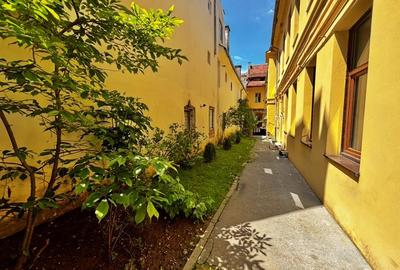 Apartament Rar cu 6 Camere / Curte Privata | Centrul Istoric/ COMISION 0 Apartament Rar cu 6 Camere / Curte Privata | Centrul Istoric/ COMISION 0 - 3