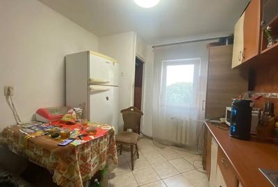 Apartament cu 4 camere decomandat, mobilat în Inel II