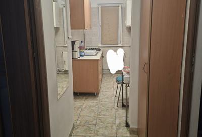 Apartament cu 3 camere semidecomandat în Dâmbu Pietros - 3