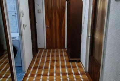 Drumul Taberei, Piata Moghioros - 14