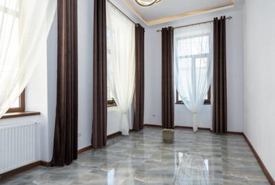 Casa Unirii- 11 Iunie - 18