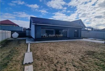 Casă cu Teren 1145 Mp în Poroschia - 17