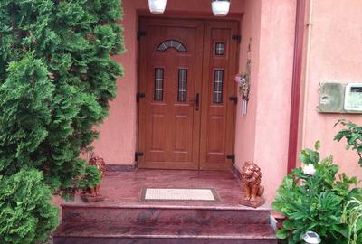 Casă cu 4 camere în Central - 3