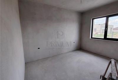 Duplex cu 4 camere cu Canalizare în Moșnița Nouă - 13