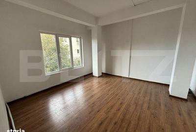 Spațiu comercial, de 220 mp, în Stana - 2