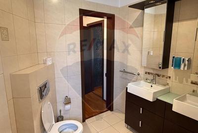 Apartament cu 4 camere semidecomandat, mobilat în Nordului - 8