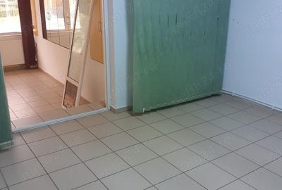 Spațiu comercial, de 50 mp, în Tecuci - 2