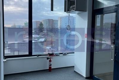 Spațiu comercial, de 1,900 mp, în Unirii - 15