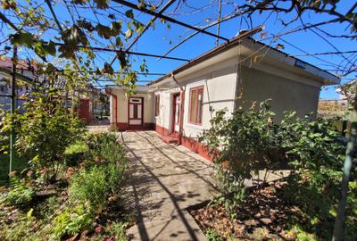 Techirghiol - casa batraneasca cu teren 750 mp - 1