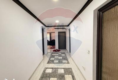 Casă cu 3 camere cu Teren 587 Mp în Glina - 9