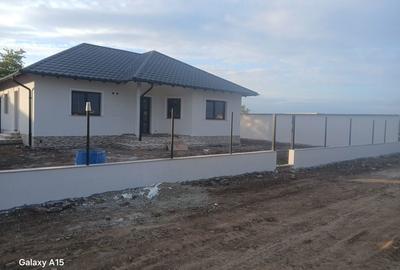 Casă cu 3 camere în Dumbrava - 8